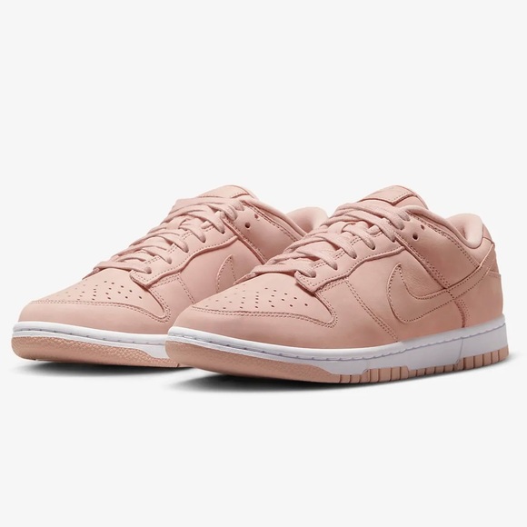 Nike ♡ Pink Oxford Dunk Low - Picture 2 of 13